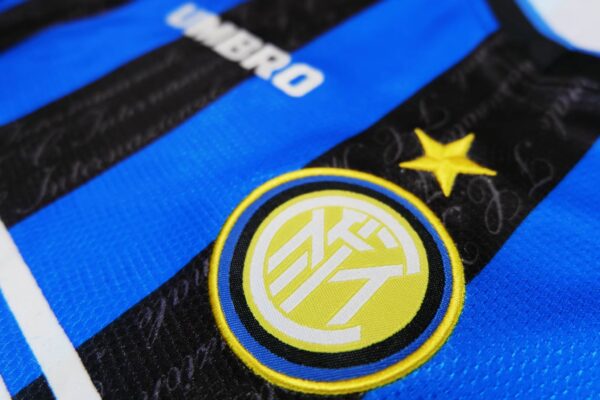 MAILLOT RETRO INTER MILAN DOMICILE 1996-1997