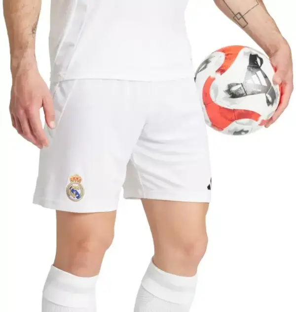 PACK REAL MADRID DOMICILE VINICIUS 2024-2025